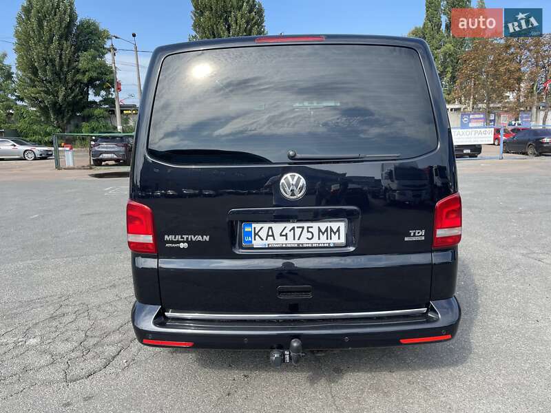 Мінівен Volkswagen Multivan 2012 в Києві