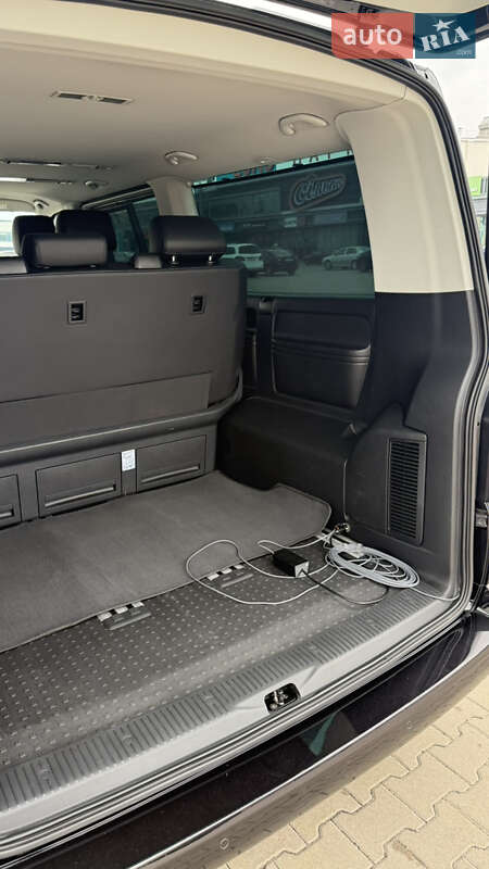 Мінівен Volkswagen Multivan 2020 в Києві