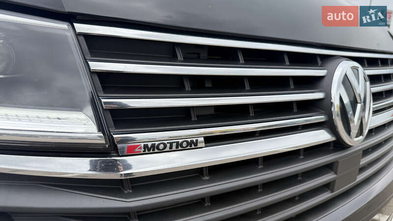 Мінівен Volkswagen Multivan 2020 в Києві