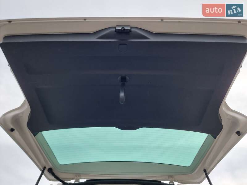 Мінівен Volkswagen Multivan 2020 в Радивиліві