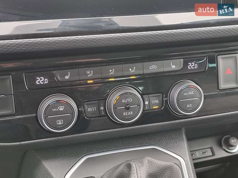 Мінівен Volkswagen Multivan 2020 в Радивиліві