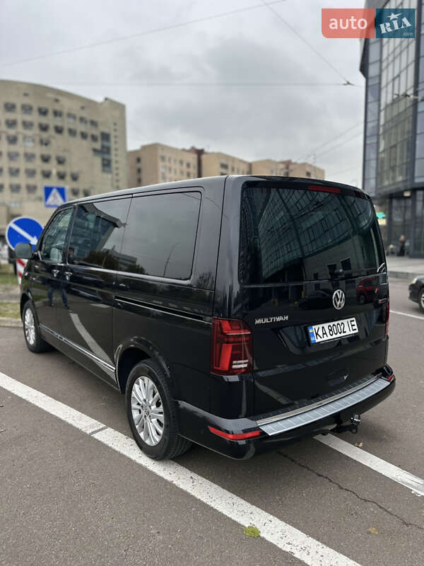 Минивэн Volkswagen Multivan 2022 в Киеве