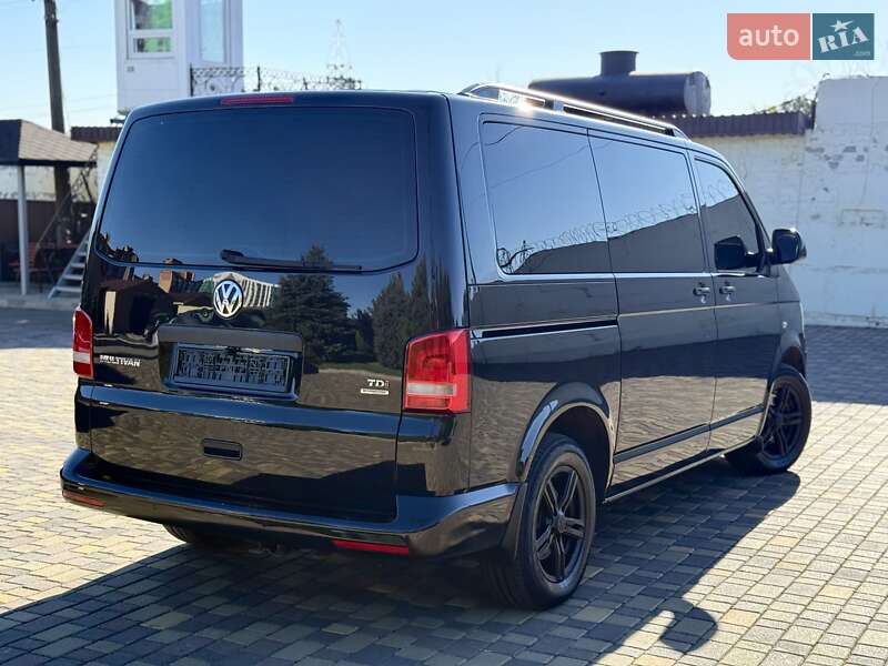 Мінівен Volkswagen Multivan 2013 в Дніпрі