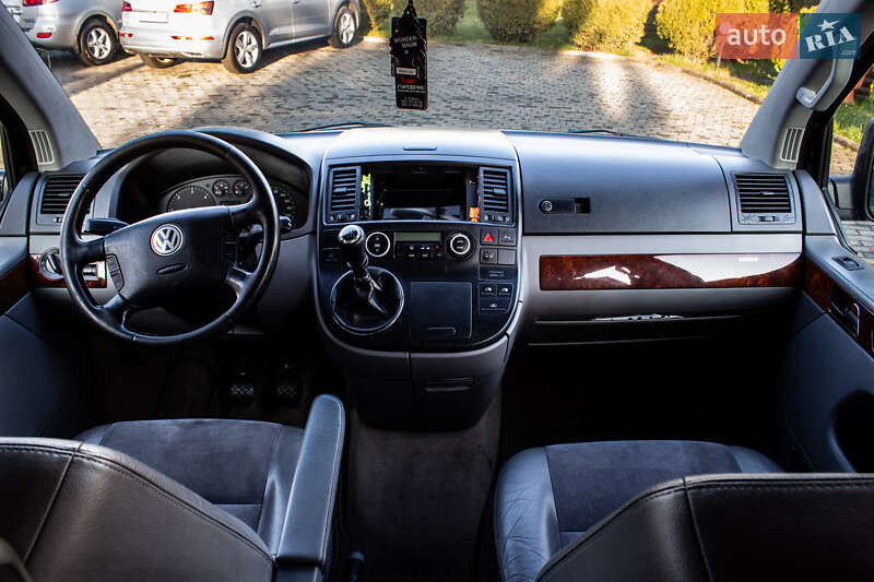 Мінівен Volkswagen Multivan 2007 в Львові