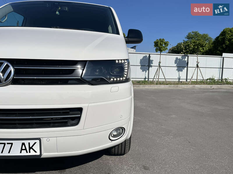 Минивэн Volkswagen Multivan 2013 в Белой Церкви