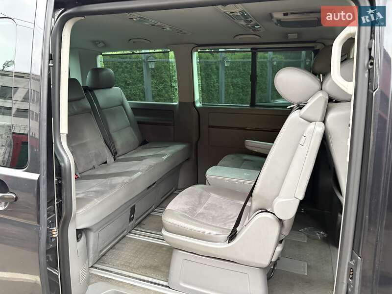 Мінівен Volkswagen Multivan 2006 в Києві