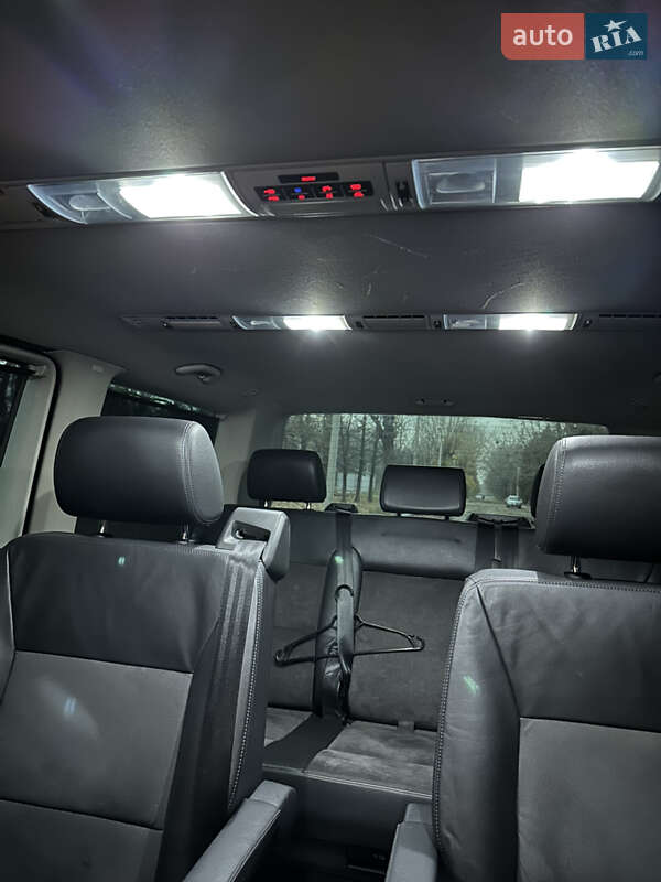 Минивэн Volkswagen Multivan 2011 в Харькове фото 57 Минивэн Volkswagen Multivan 2011 в Харькове