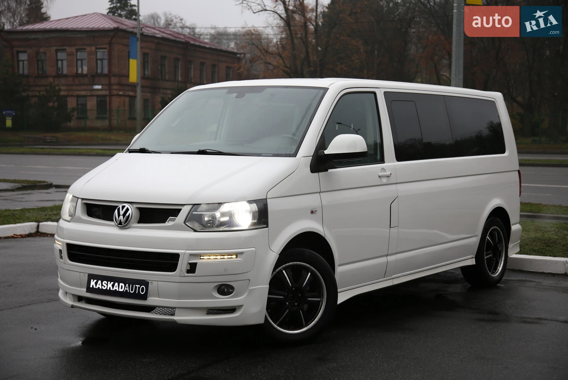 2010 Volkswagen Multivan - фото 1