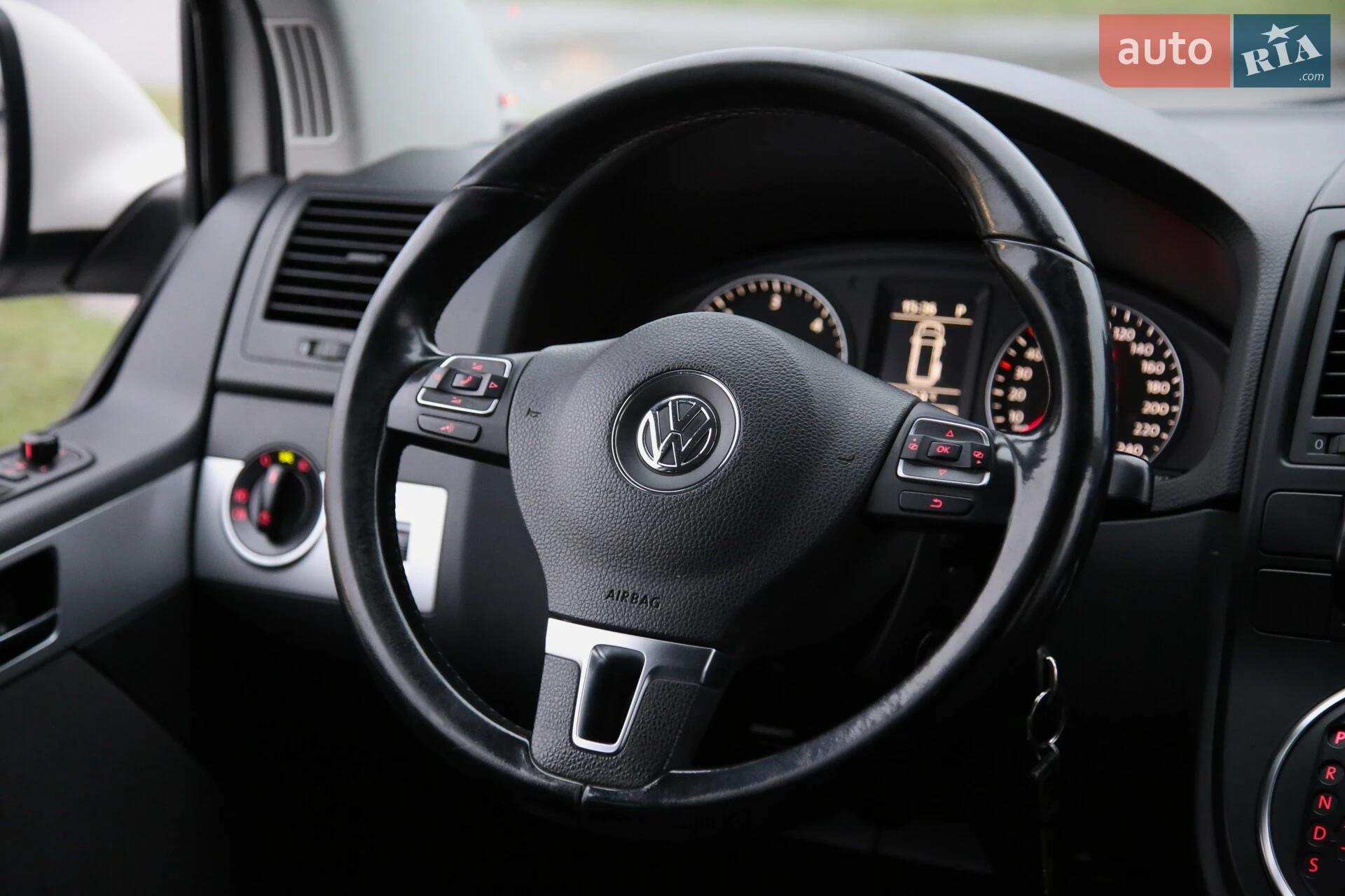 2010 Volkswagen Multivan - мініатюра 14
