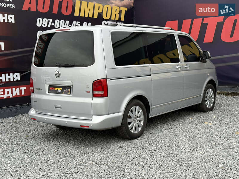 Мінівен Volkswagen Multivan 2011 в Стрию