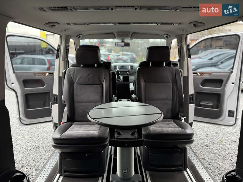 Мінівен Volkswagen Multivan 2011 в Стрию