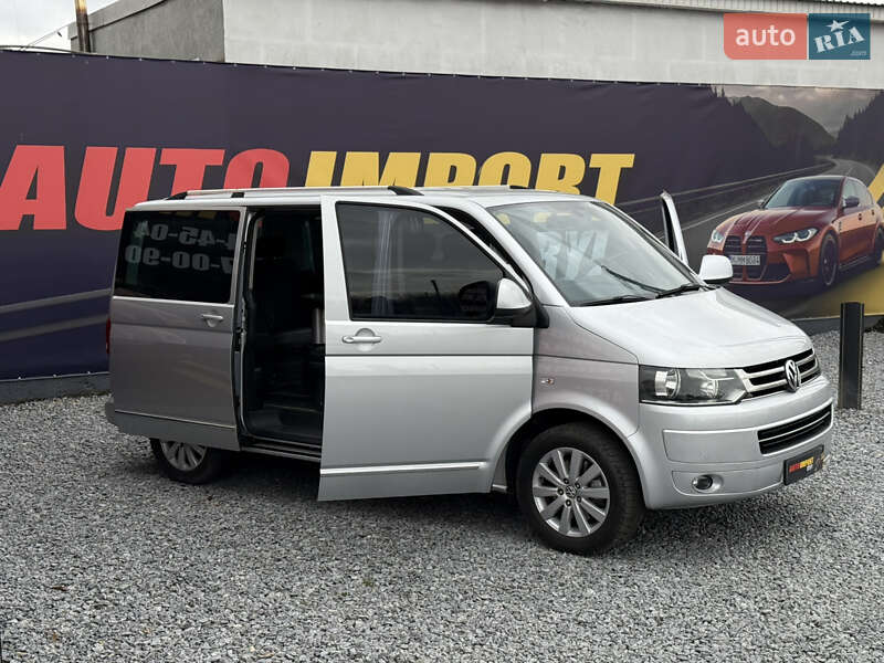 Мінівен Volkswagen Multivan 2011 в Стрию
