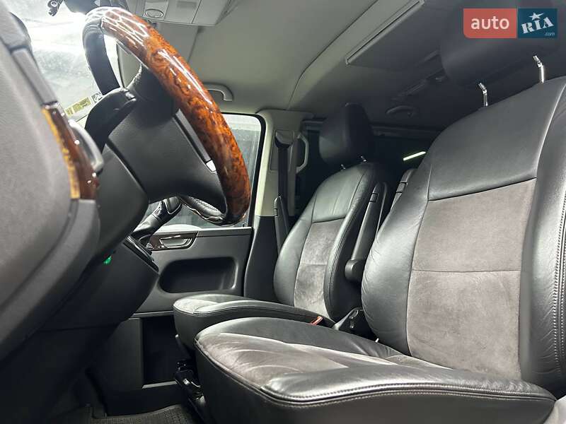 Мінівен Volkswagen Multivan 2015 в Чернівцях фото 10 Мінівен Volkswagen Multivan 2015 в Чернівцях