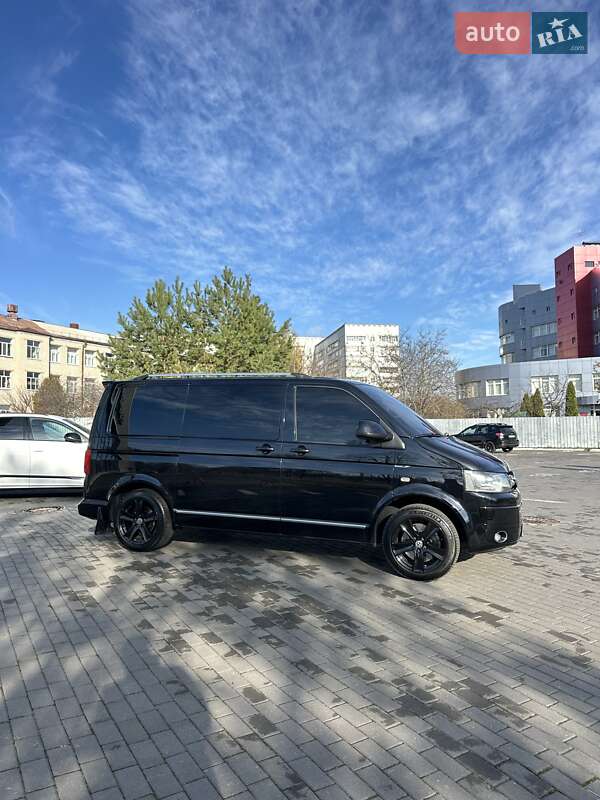 Мінівен Volkswagen Multivan 2011 в Києві фото 8 Мінівен Volkswagen Multivan 2011 в Києві