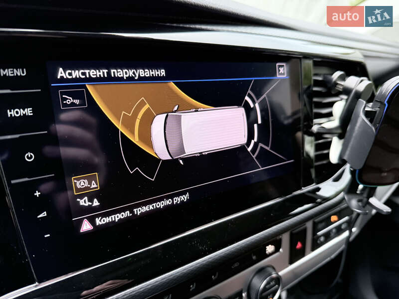 Минивэн Volkswagen Multivan 2020 в Киеве фото 31 Минивэн Volkswagen Multivan 2020 в Киеве