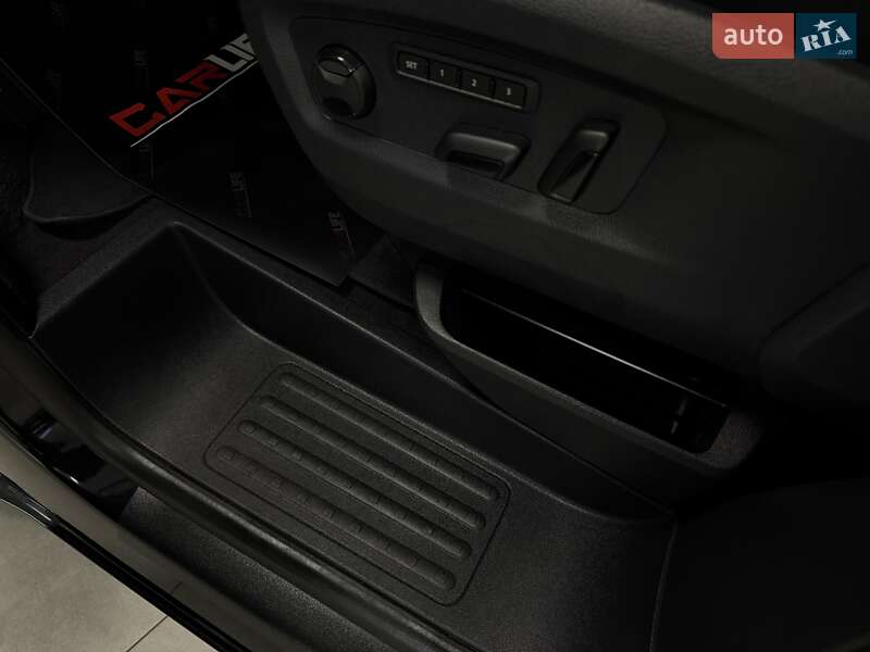 Минивэн Volkswagen Multivan 2024 в Тернополе фото 37 Минивэн Volkswagen Multivan 2024 в Тернополе