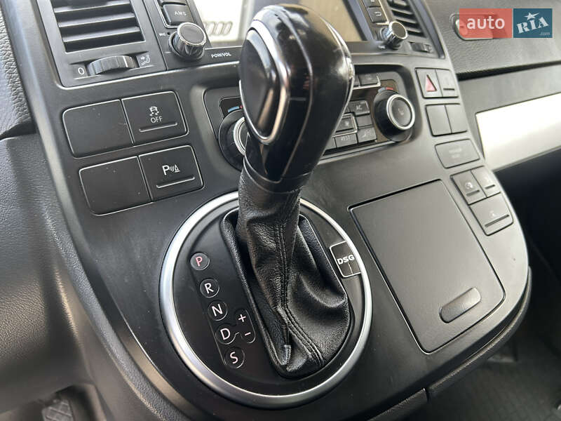 Мінівен Volkswagen Multivan 2011 в Миколаєві