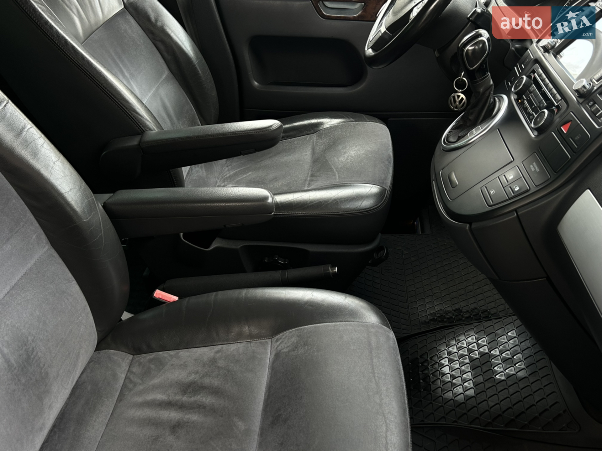 2011 Volkswagen Multivan - мініатюра 17