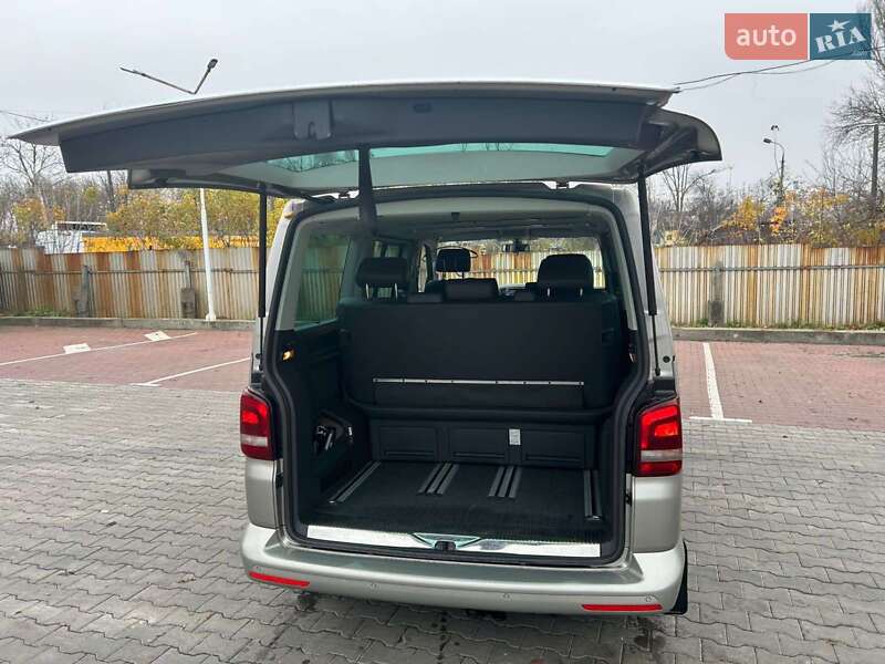 Минивэн Volkswagen Multivan 2012 в Киеве