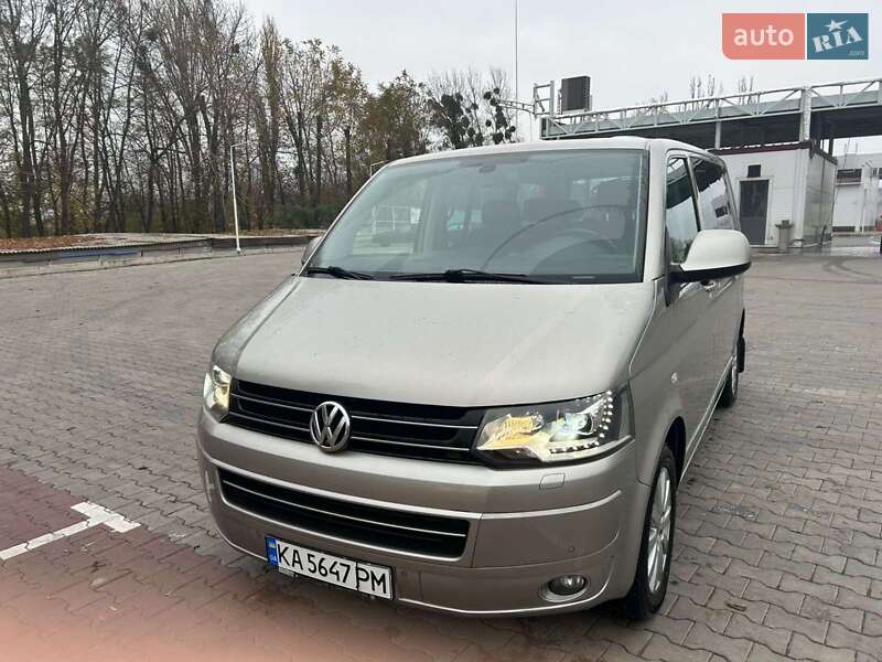 Минивэн Volkswagen Multivan 2012 в Киеве