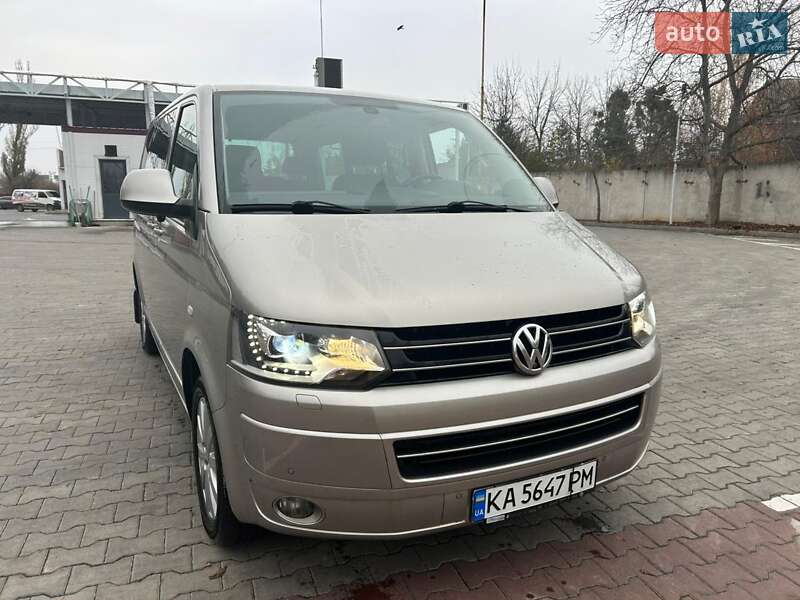 Минивэн Volkswagen Multivan 2012 в Киеве