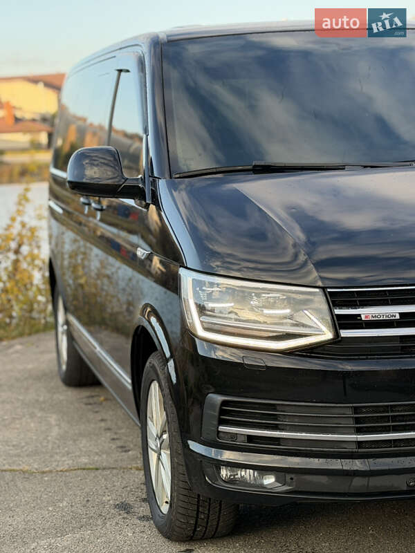 Мінівен Volkswagen Multivan 2015 в Дніпрі