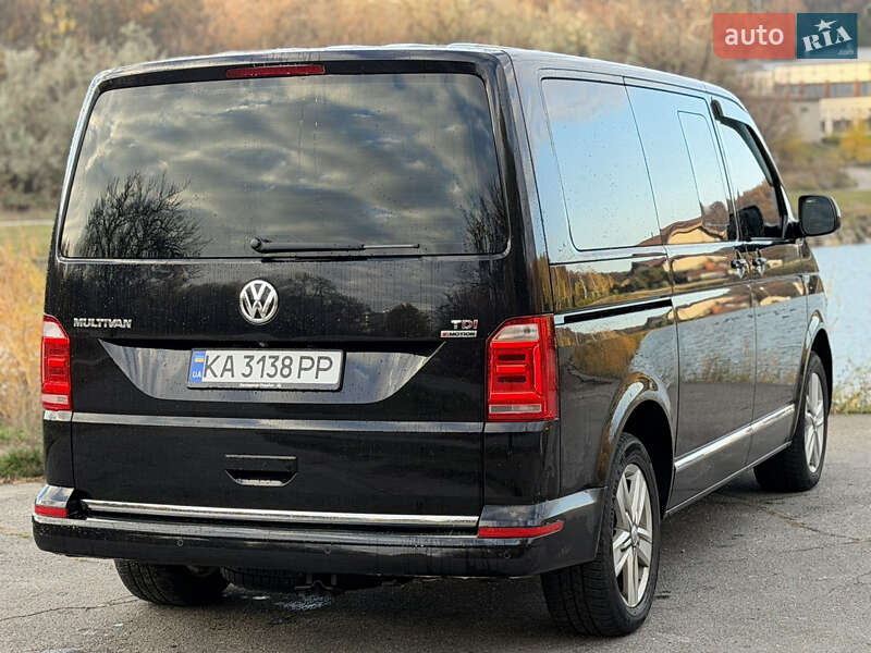 Мінівен Volkswagen Multivan 2015 в Дніпрі