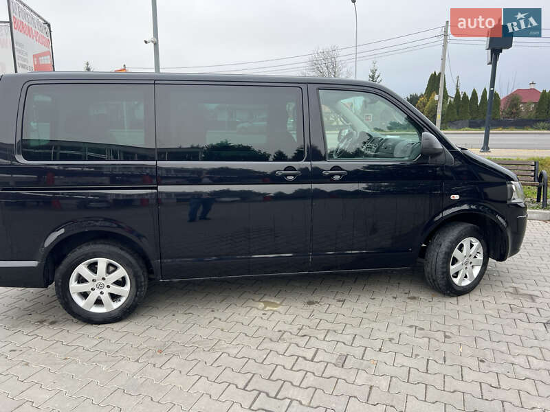 Минивэн Volkswagen Multivan 2013 в Дрогобыче