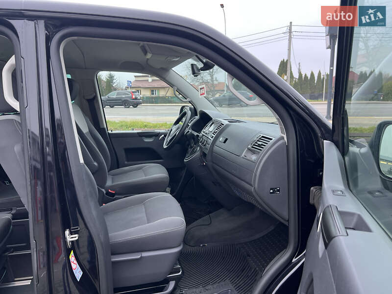 Минивэн Volkswagen Multivan 2013 в Дрогобыче