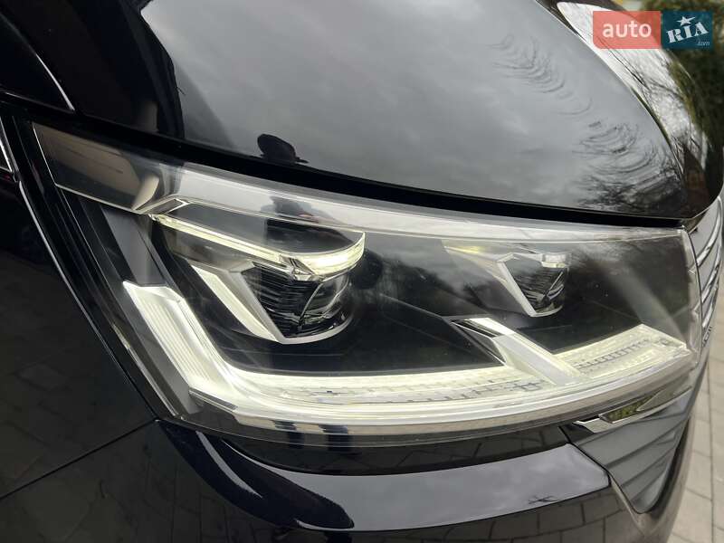 Минивэн Volkswagen Multivan 2021 в Киеве