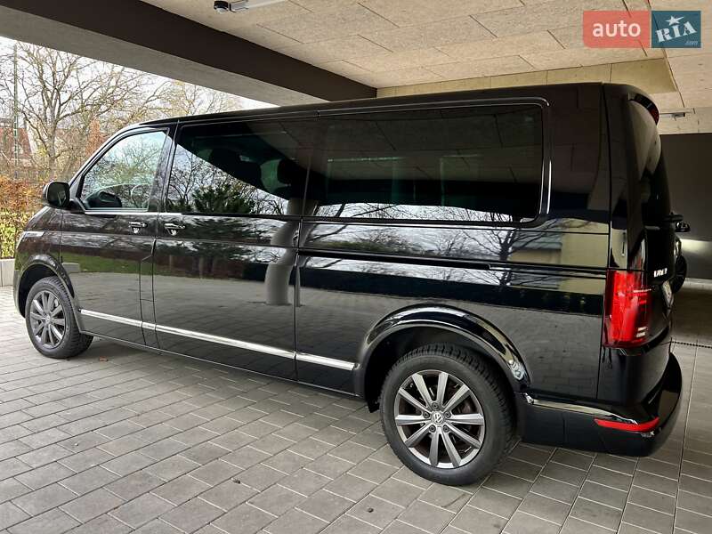 Минивэн Volkswagen Multivan 2021 в Киеве