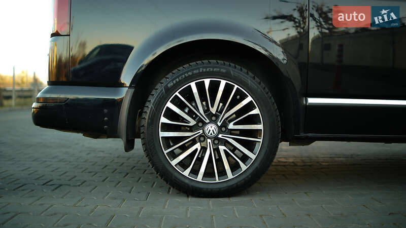 Мінівен Volkswagen Multivan 2016 в Львові