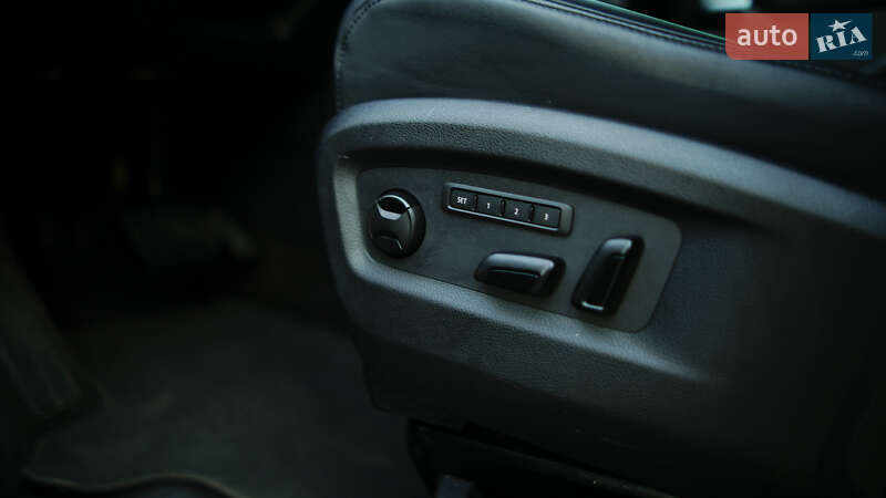 Мінівен Volkswagen Multivan 2016 в Львові