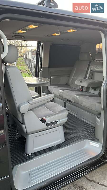 Минивэн Volkswagen Multivan 2006 в Николаеве