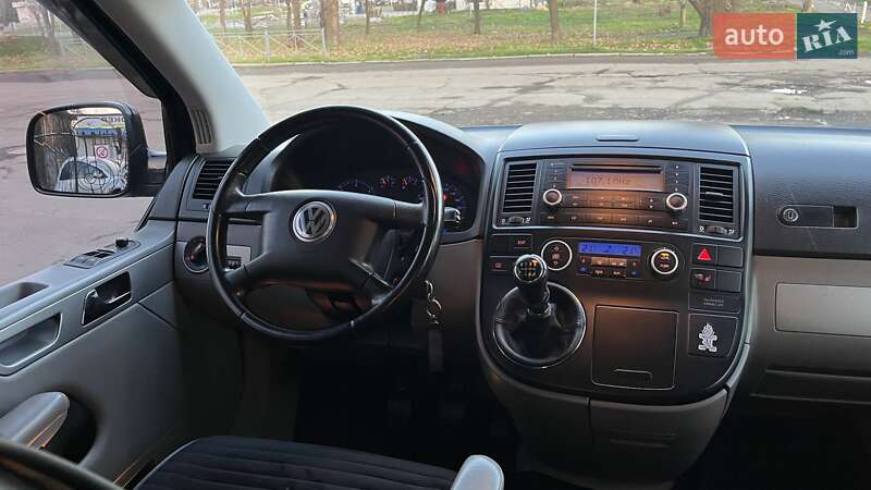 Минивэн Volkswagen Multivan 2006 в Николаеве