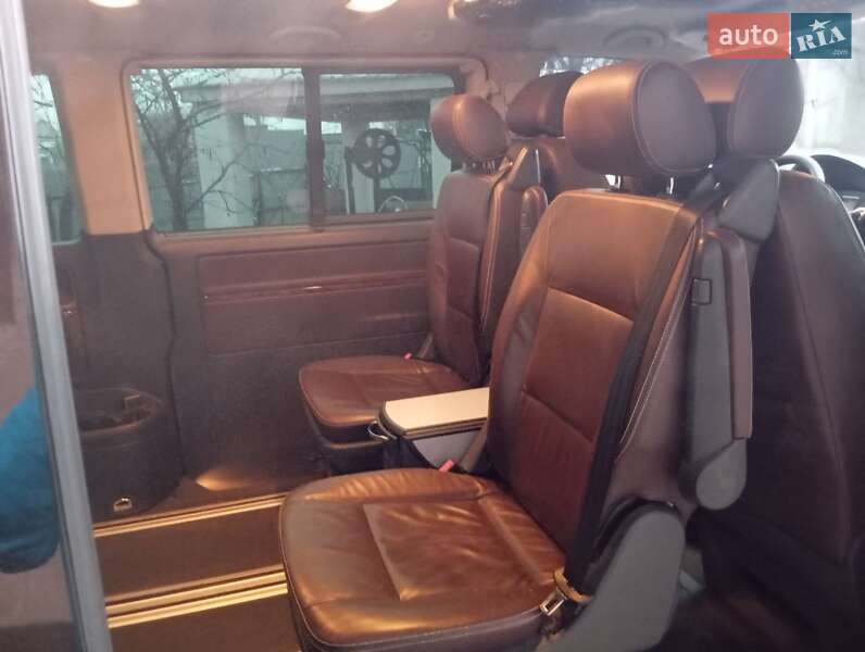 Мінівен Volkswagen Multivan 2010 в Ужгороді фото 13 Мінівен Volkswagen Multivan 2010 в Ужгороді