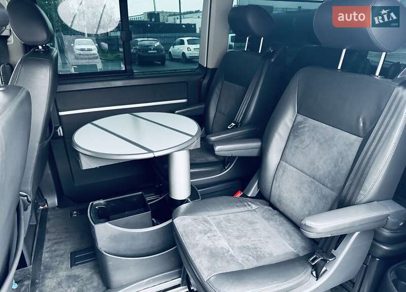 Минивэн Volkswagen Multivan 2012 в Днепре