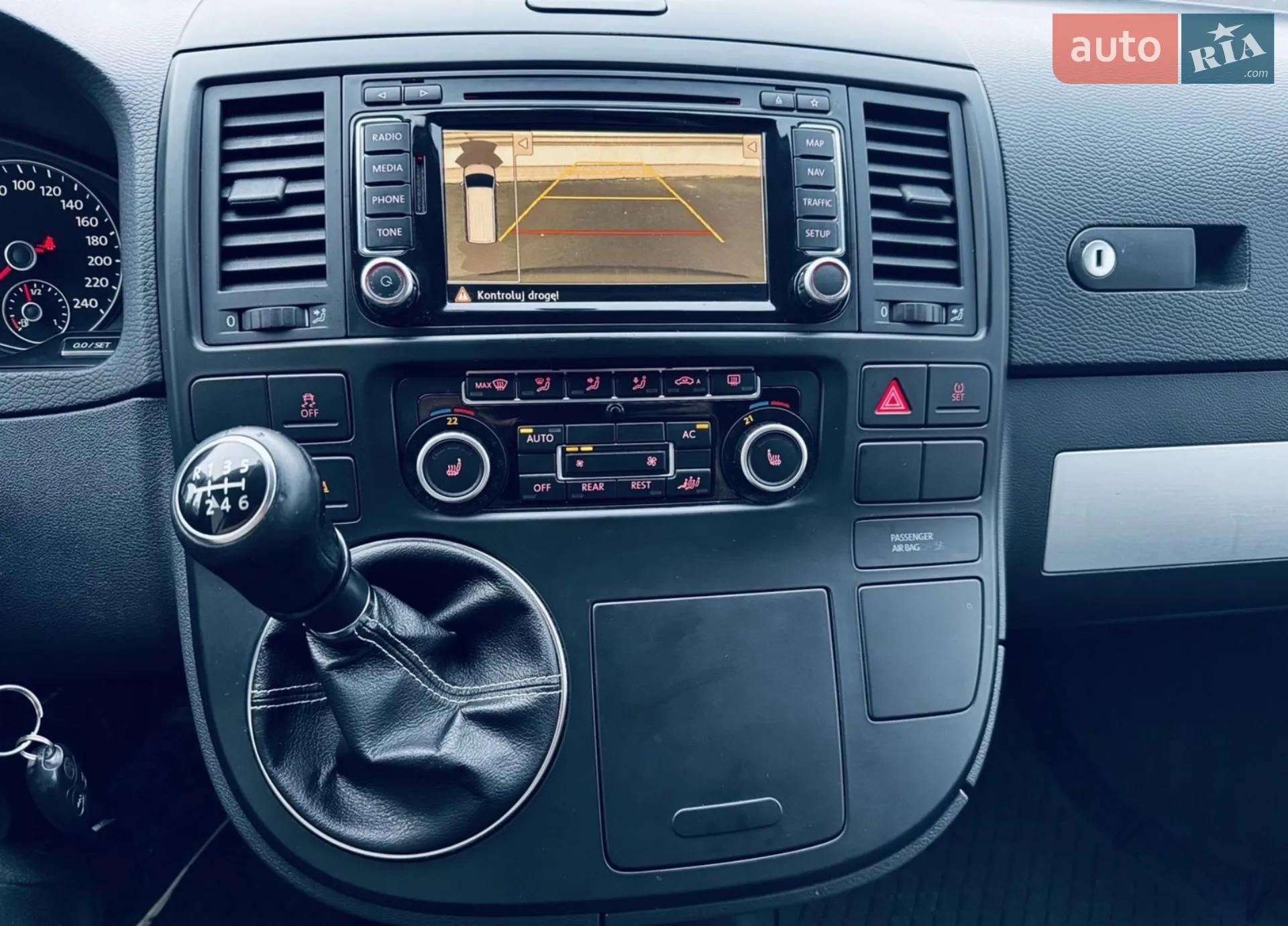 2012 Volkswagen Multivan - мініатюра 21