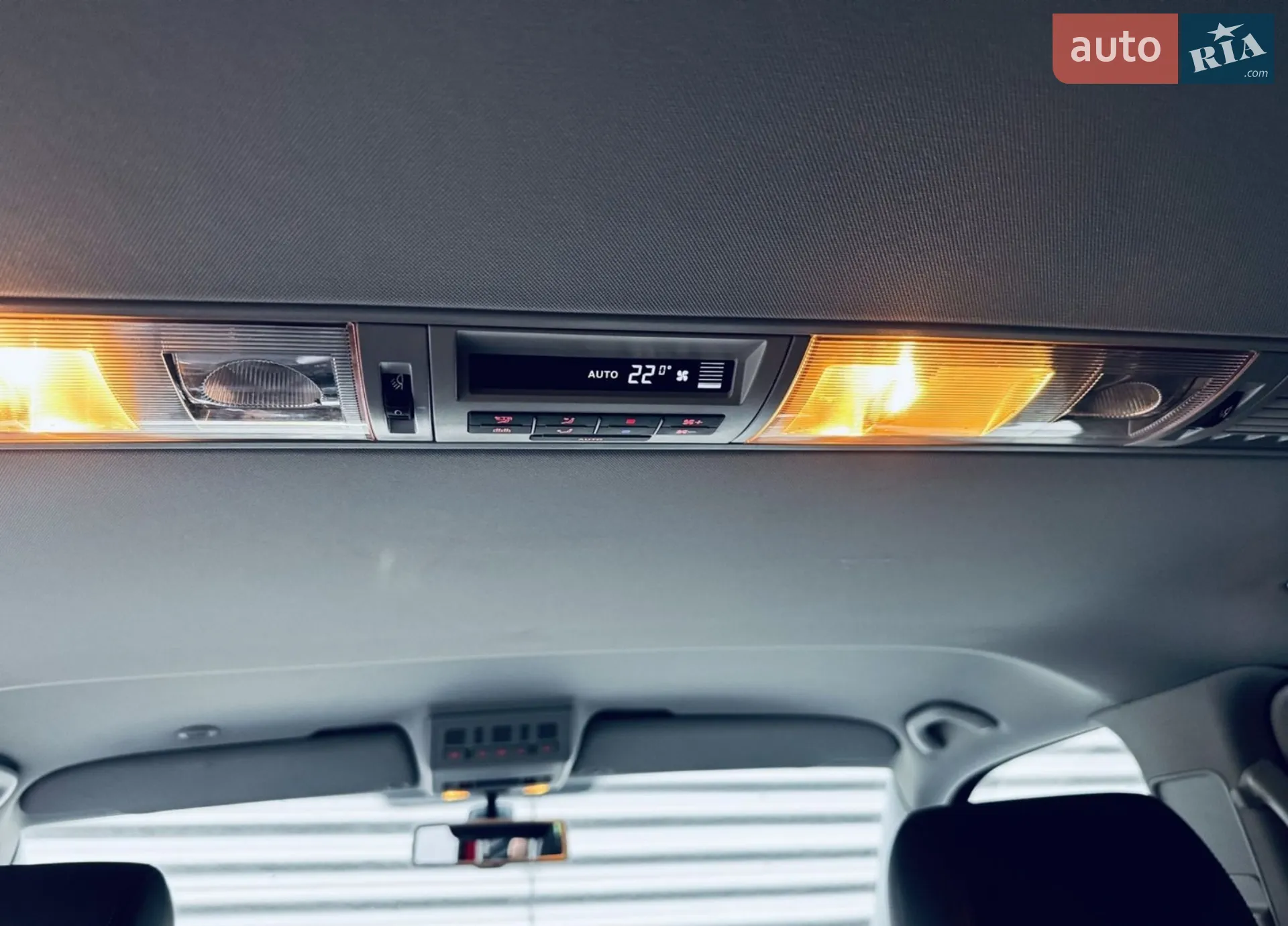 2012 Volkswagen Multivan - мініатюра 23