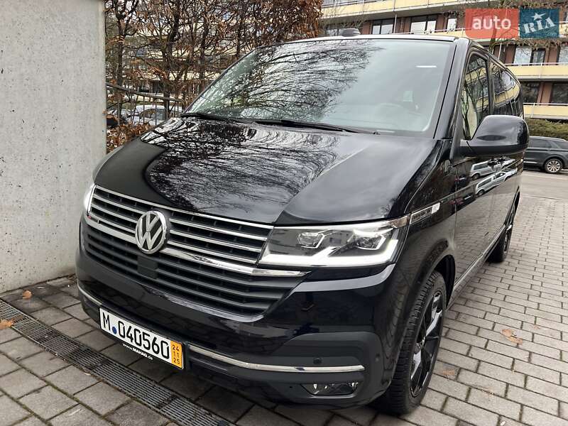 Минивэн Volkswagen Multivan 2022 в Киеве