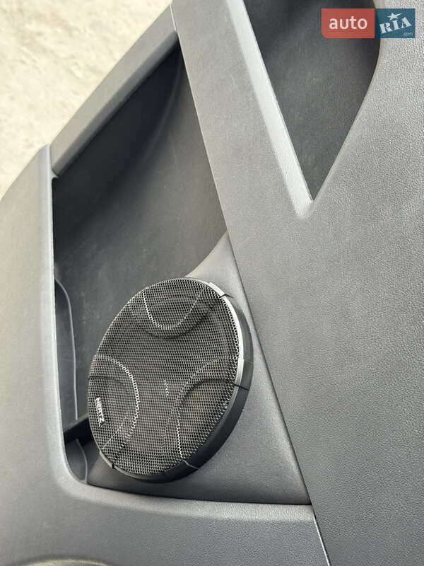 Минивэн Volkswagen Multivan 2012 в Киеве