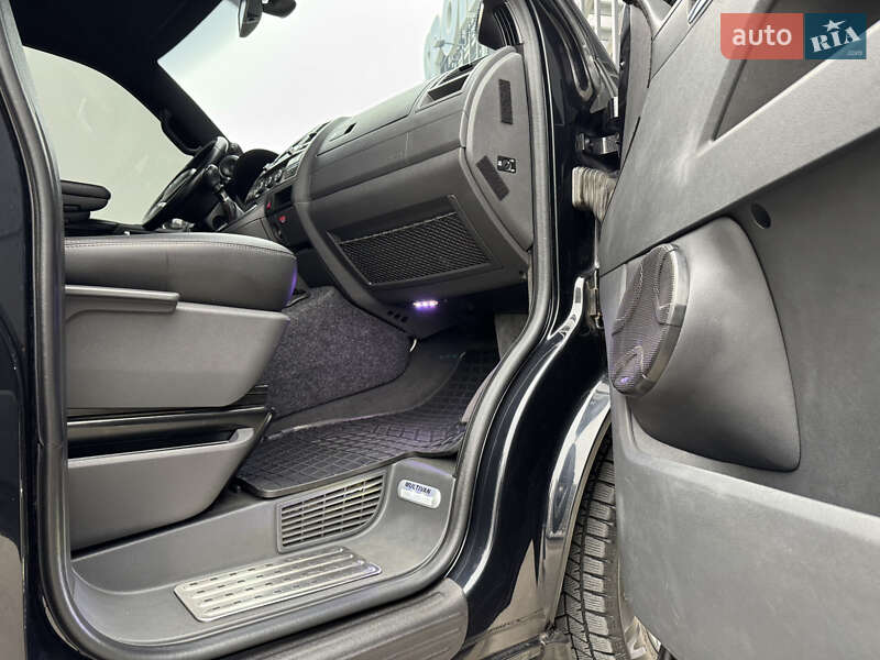 Минивэн Volkswagen Multivan 2012 в Киеве