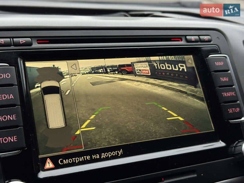 Минивэн Volkswagen Multivan 2012 в Киеве