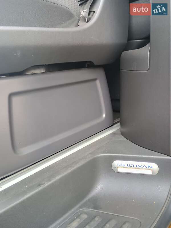 Минивэн Volkswagen Multivan 2004 в Николаеве фото 25 Минивэн Volkswagen Multivan 2004 в Николаеве