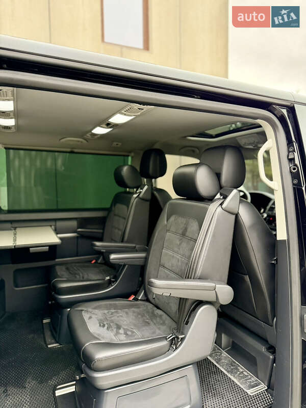 Минивэн Volkswagen Multivan 2018 в Луцке