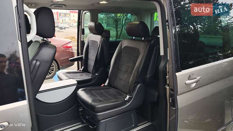 Минивэн Volkswagen Multivan 2016 в Киеве