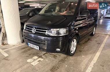 VOLKSWAGEN MULTIVAN 2010