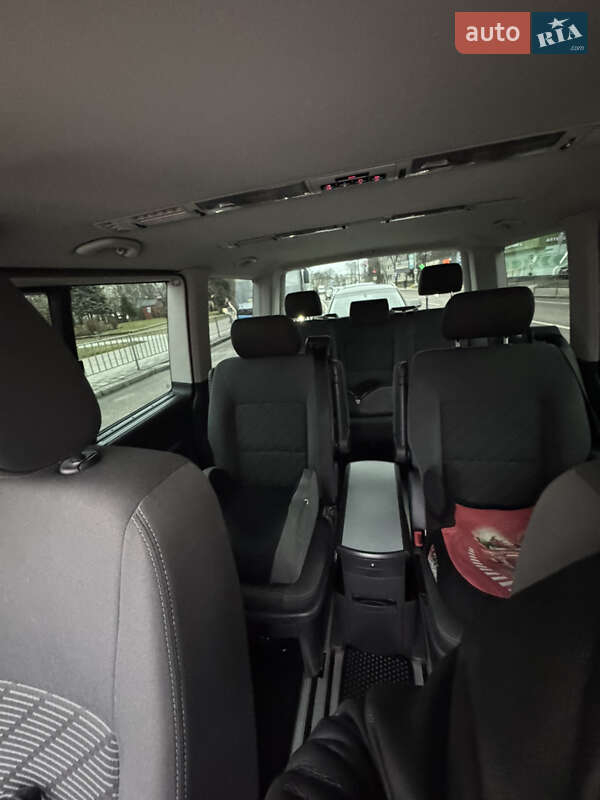 Минивэн Volkswagen Multivan 2014 в Львове