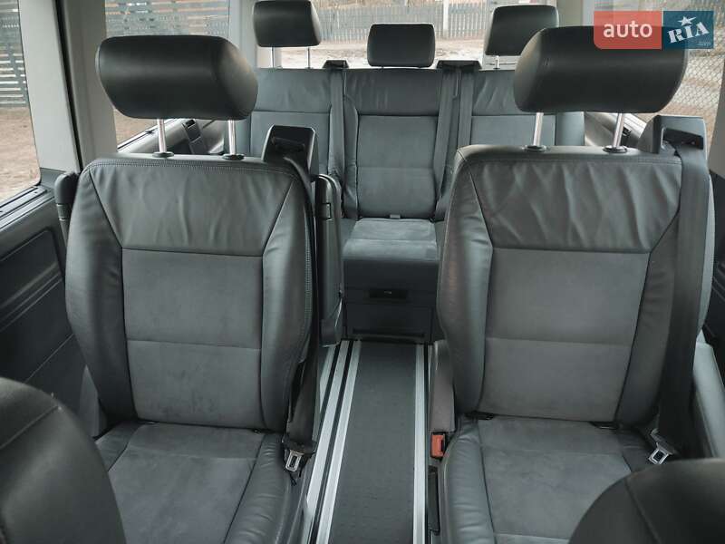 Минивэн Volkswagen Multivan 2013 в Сарнах