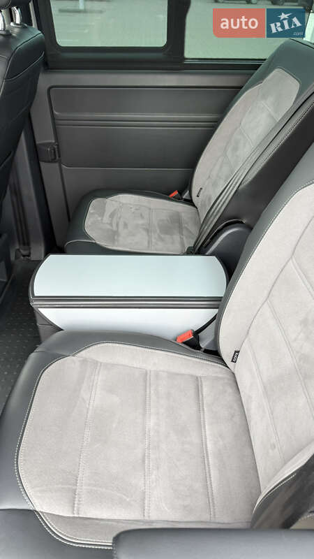 Минивэн Volkswagen Multivan 2020 в Киеве фото 30 Минивэн Volkswagen Multivan 2020 в Киеве